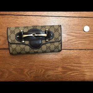 Gucci wallet